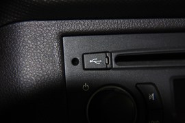 2010款207两厢1.6