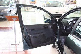 2010款207两厢1.6