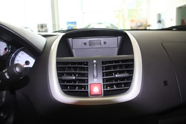 2010款207两厢1.6