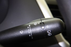 2010款207两厢1.6