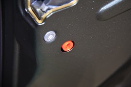 2010款207两厢1.6