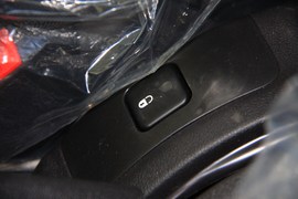 2010款207两厢1.6