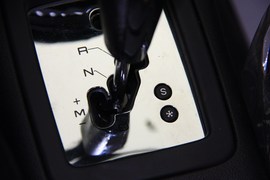2010款207两厢1.6
