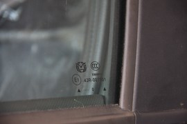 2010款207两厢1.6