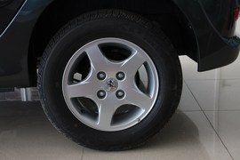 2010款207两厢1.6
