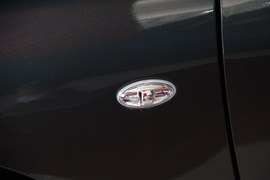 2010款207两厢1.6