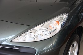 2010款207两厢1.6