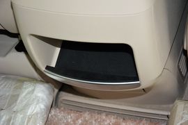 2016款奔驰V260L尊贵加长版