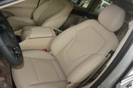 2016款奔驰V260L尊贵加长版