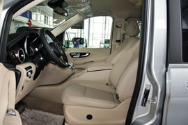 2016款奔驰V260L尊贵加长版