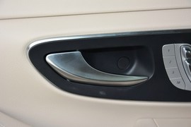 2016款奔驰V260L尊贵加长版