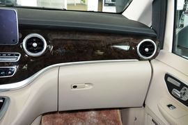 2016款奔驰V260L尊贵加长版