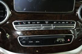 2016款奔驰V260L尊贵加长版