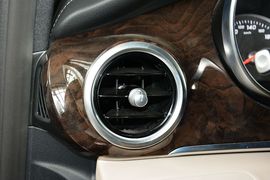 2016款奔驰V260L尊贵加长版