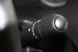 2010款207三厢1.4手动驭乐版