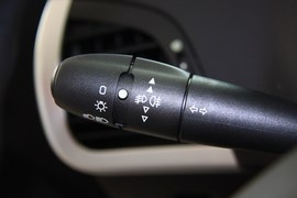 2010款207三厢1.4手动驭乐版