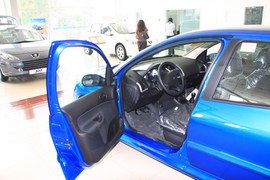 2010款207三厢1.4手动驭乐版