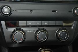 2017款斯柯达明锐1.6L自动创行版