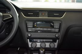 2017款斯柯达明锐1.6L自动创行版