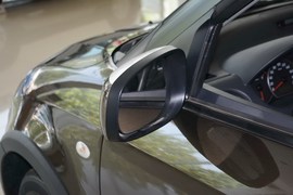 2016款铃木雨燕1.3L手动时尚型