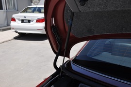 2011款宝马330i敞篷版