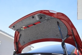 2011款宝马330i敞篷版