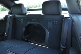 2011款宝马330i敞篷版