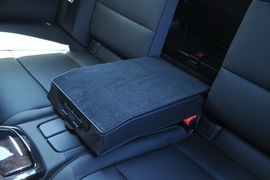 2011款宝马330i敞篷版