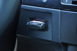 2011款宝马330i敞篷版