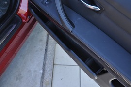 2011款宝马330i敞篷版