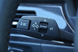 2011款宝马330i敞篷版