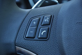 2011款宝马330i敞篷版