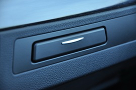 2011款宝马330i敞篷版