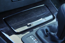 2011款宝马330i敞篷版