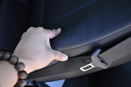 2011款宝马330i敞篷版