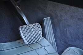 2011款宝马330i敞篷版