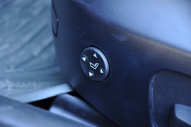 2011款宝马330i敞篷版