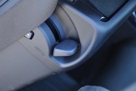 2011款宝马330i敞篷版