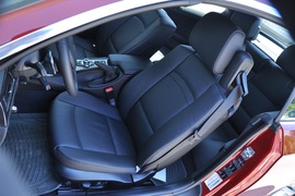 2011款宝马330i敞篷版