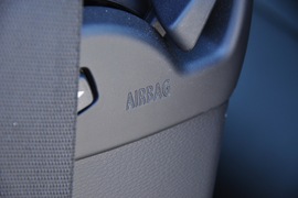 2011款宝马330i敞篷版