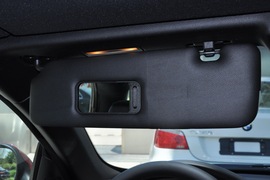 2011款宝马330i敞篷版