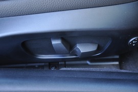 2011款宝马330i敞篷版