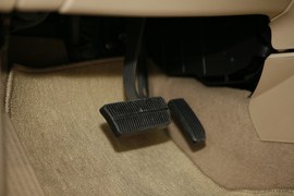 2010款别克凯越1.6LE-AT