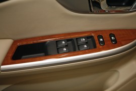 2010款别克凯越1.6LE-AT