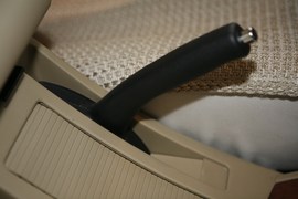 2010款别克凯越1.6LE-AT