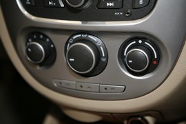 2010款别克凯越1.6LE-AT