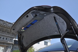 2011款宝马320i敞篷版