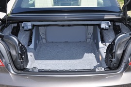 2011款宝马320i敞篷版