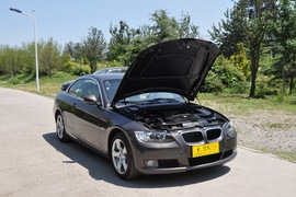 2011款宝马320i敞篷版