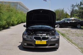 2011款宝马320i敞篷版